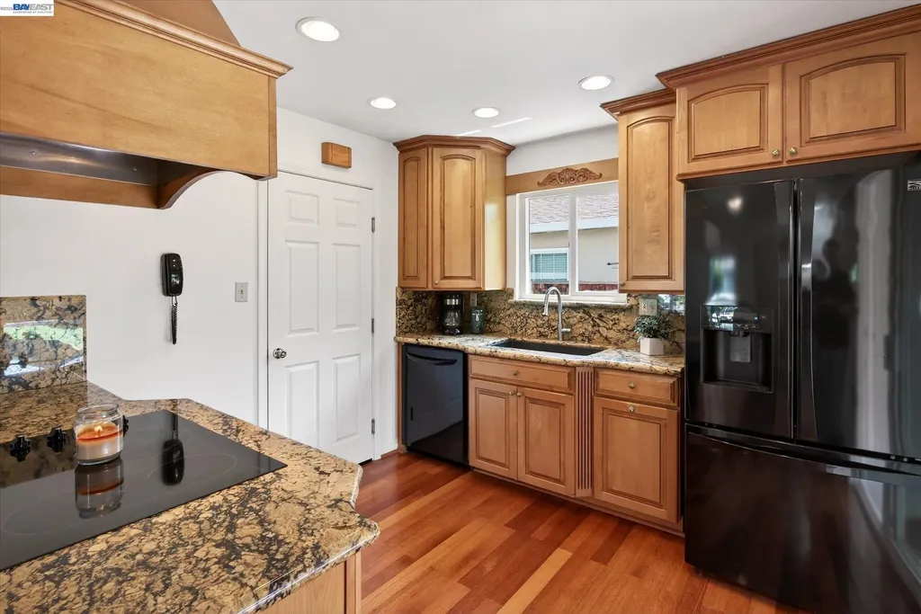 5231 Silver Reef Drive Fremont CA 94538