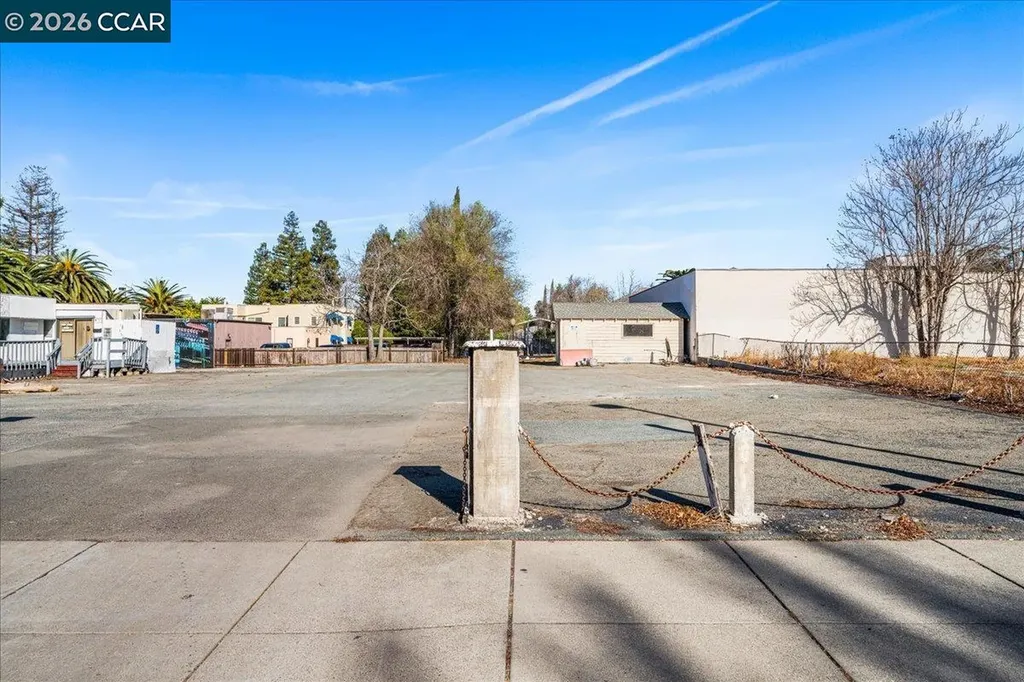 2383 Salvio Street Concord CA 94520