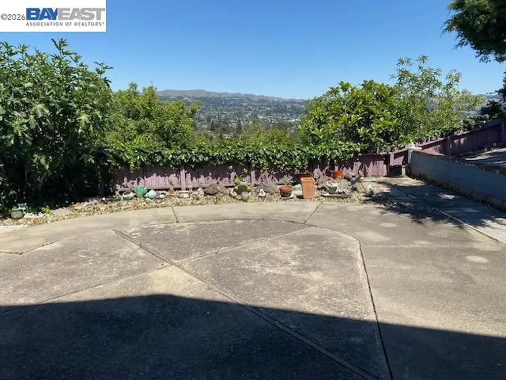 16630 Cowell Street Castro Valley CA 94578