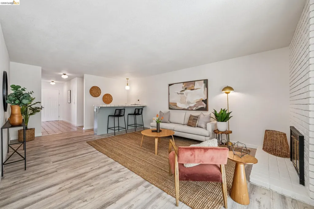 5672 Torrey Pine Court El Sobrante CA 94803