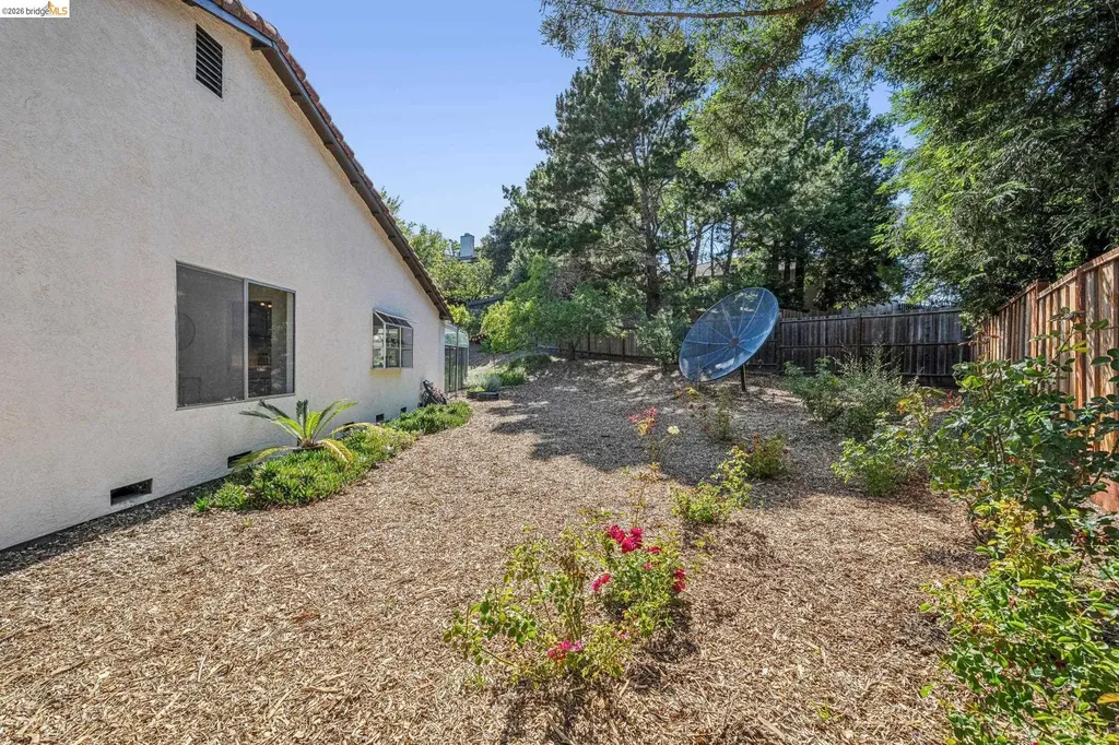 5672 Torrey Pine Court El Sobrante CA 94803