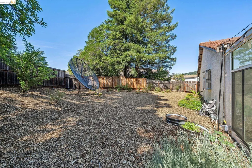 5672 Torrey Pine Court El Sobrante CA 94803