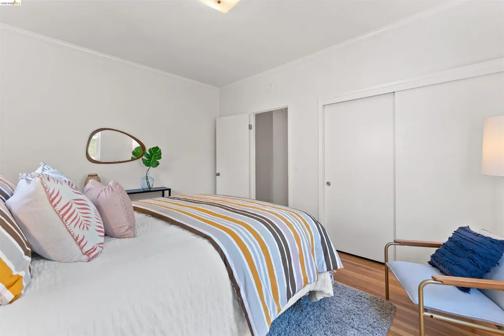 881 Erie Street Oakland CA 94610
