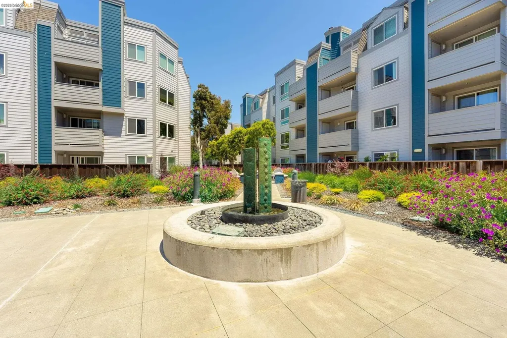 6400 Christie Avenue Emeryville CA 94608