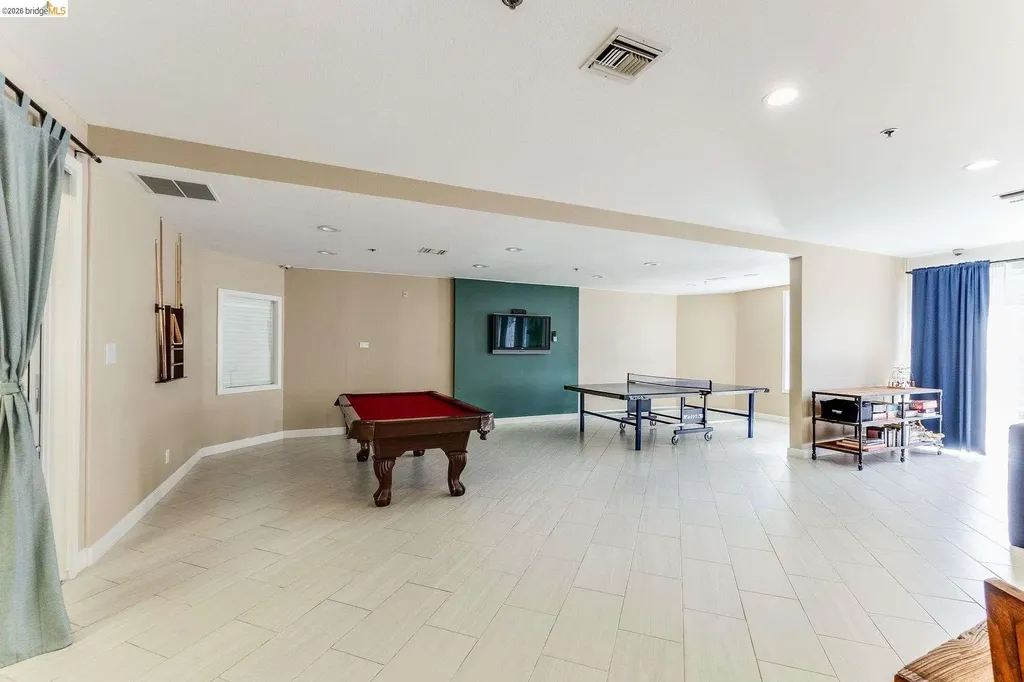 6400 Christie Avenue Emeryville CA 94608