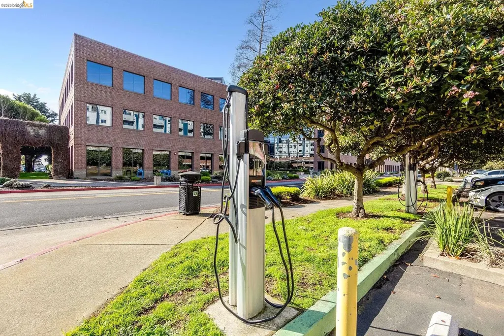 6400 Christie Avenue Emeryville CA 94608