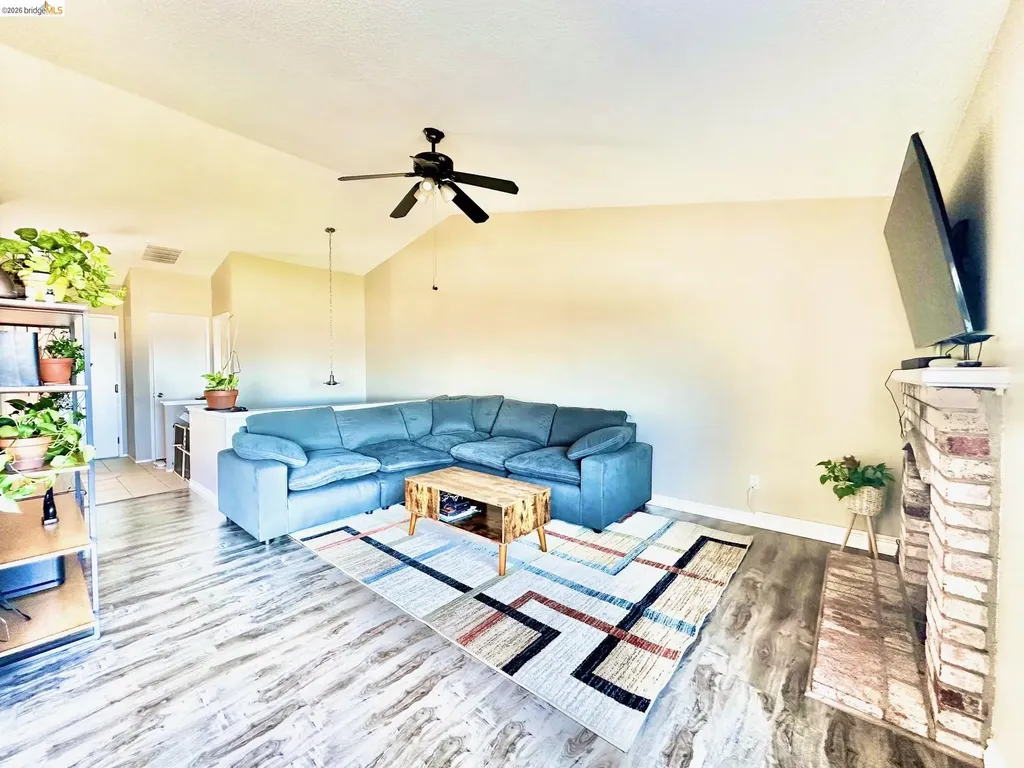 222 Manuel Court Bay Point CA 94565