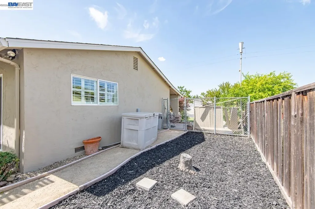5345 Lilac Avenue Livermore CA 94551