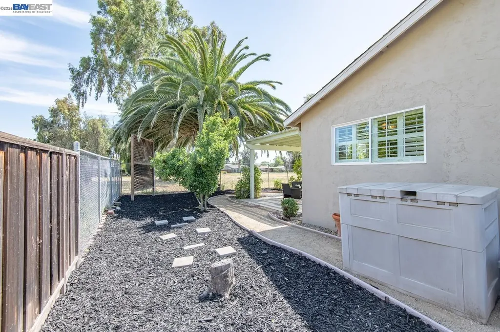 5345 Lilac Avenue Livermore CA 94551