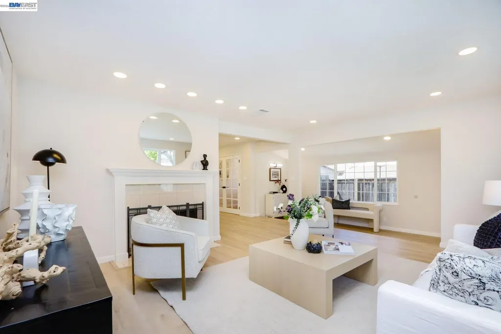 42077 Miranda Street Fremont CA 94539