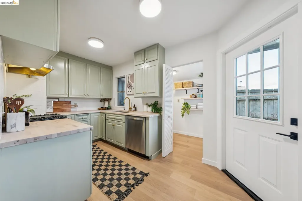 5501 Mcbryde Avenue San Pablo CA 94805