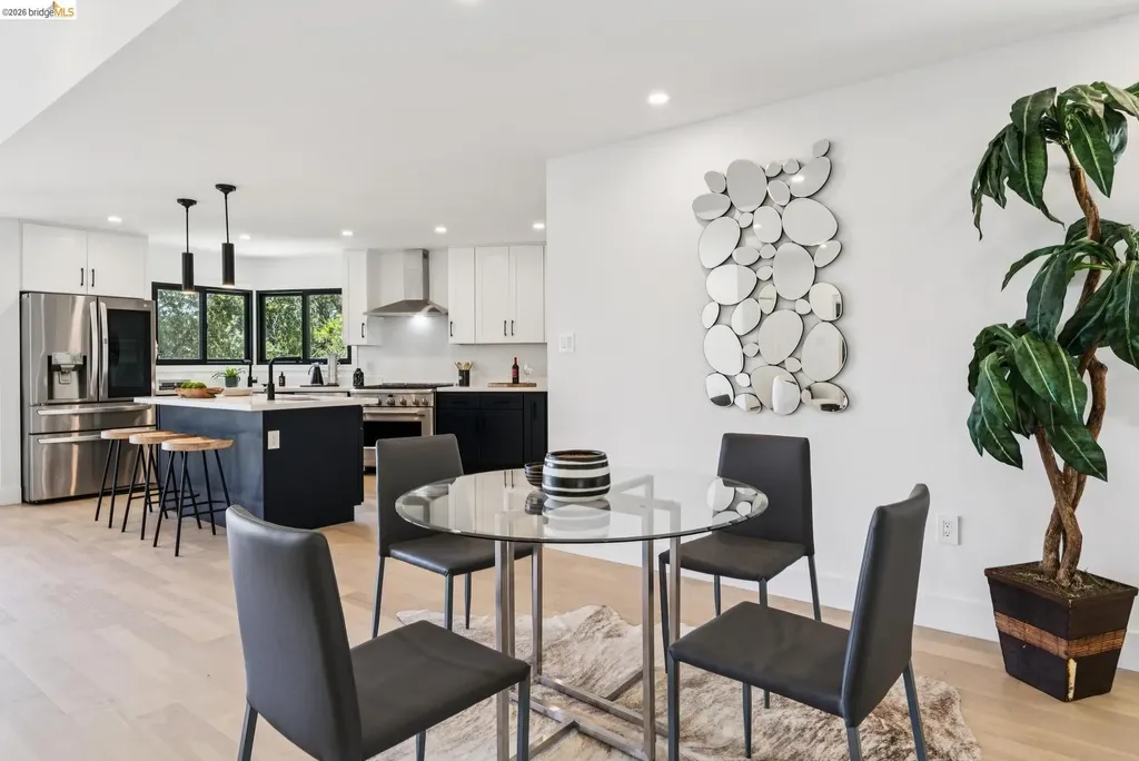 2090 Wrenn Street Oakland CA 94602