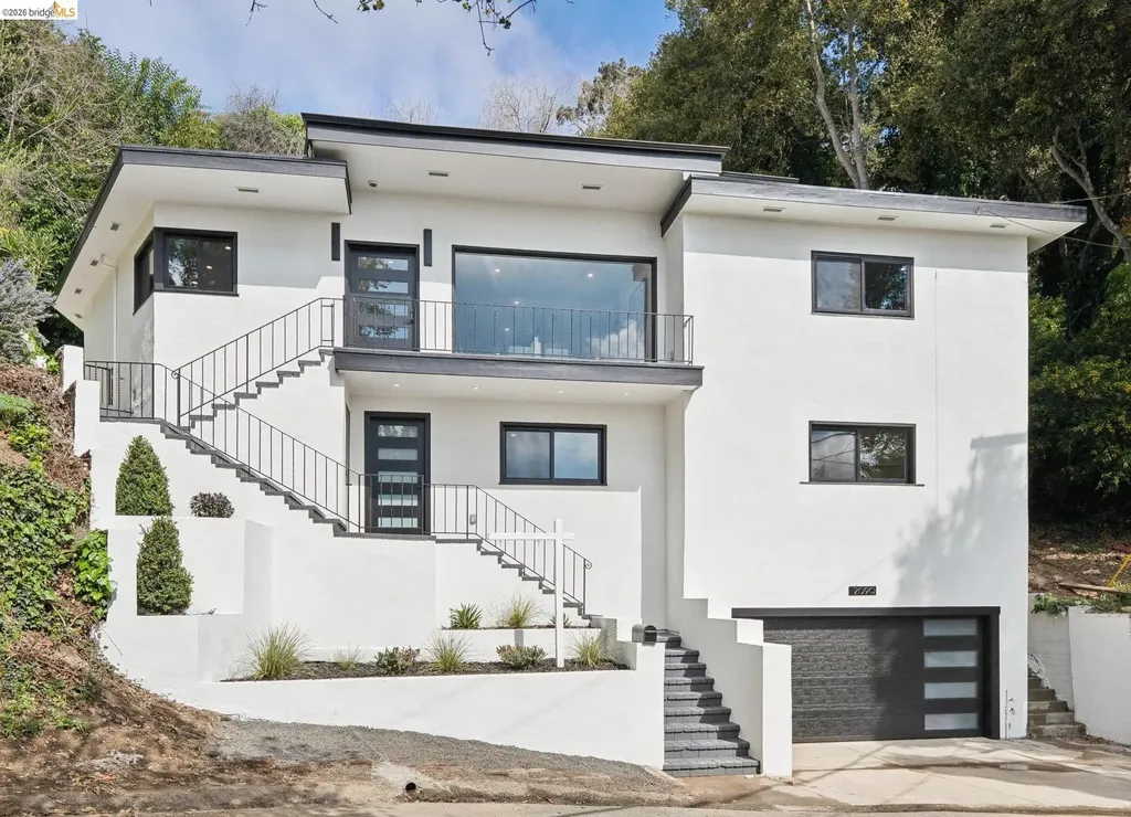 2090 Wrenn Street Oakland CA 94602