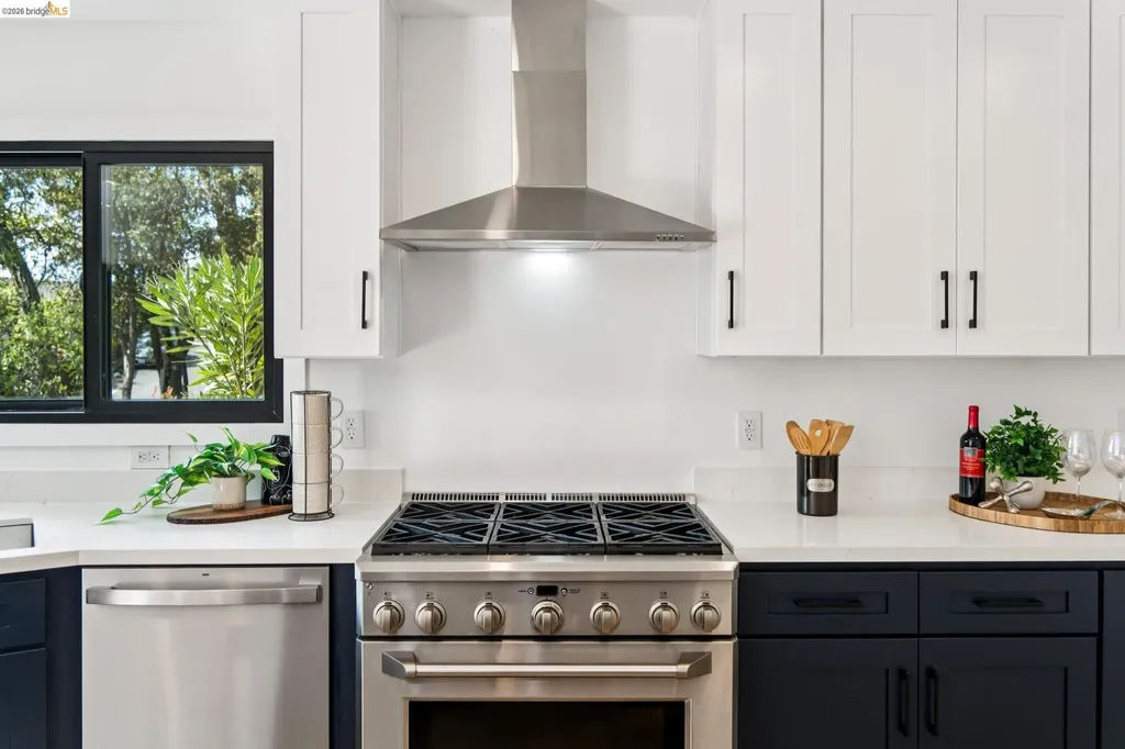 2090 Wrenn Street Oakland CA 94602