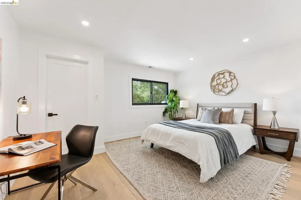 2090 Wrenn Street Oakland CA 94602
