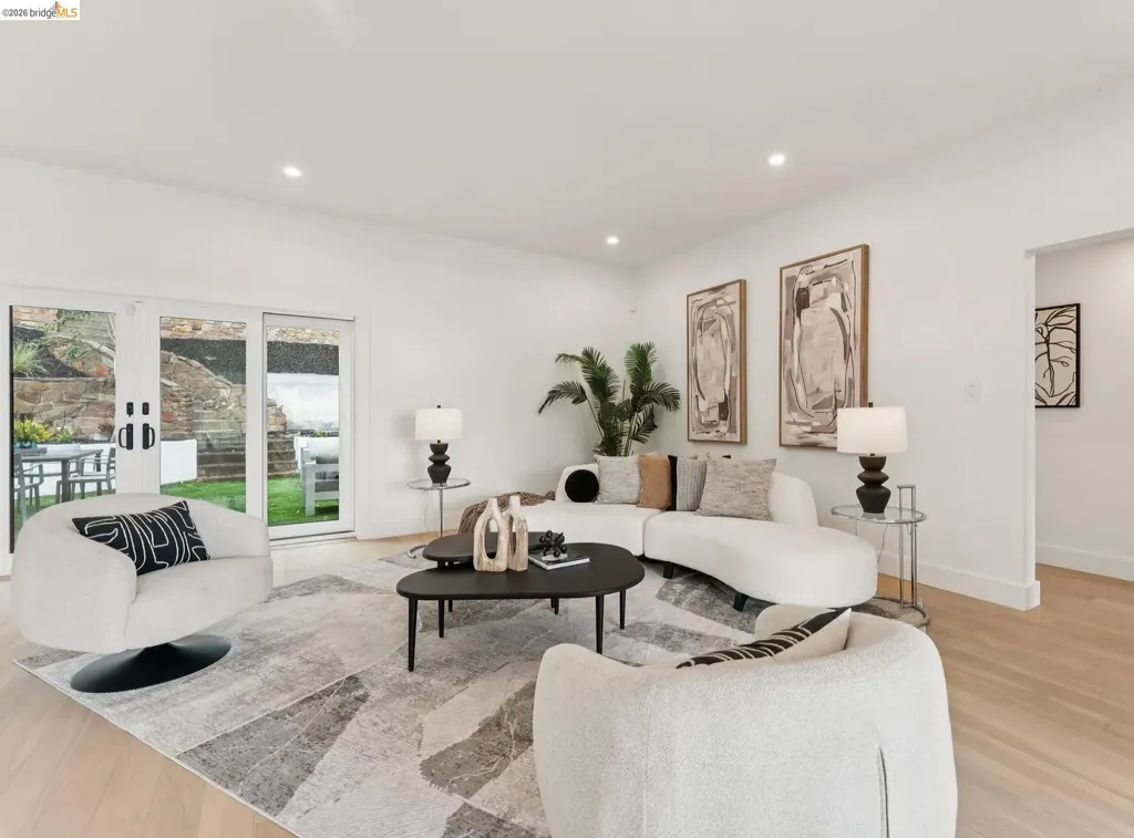 2090 Wrenn Street Oakland CA 94602
