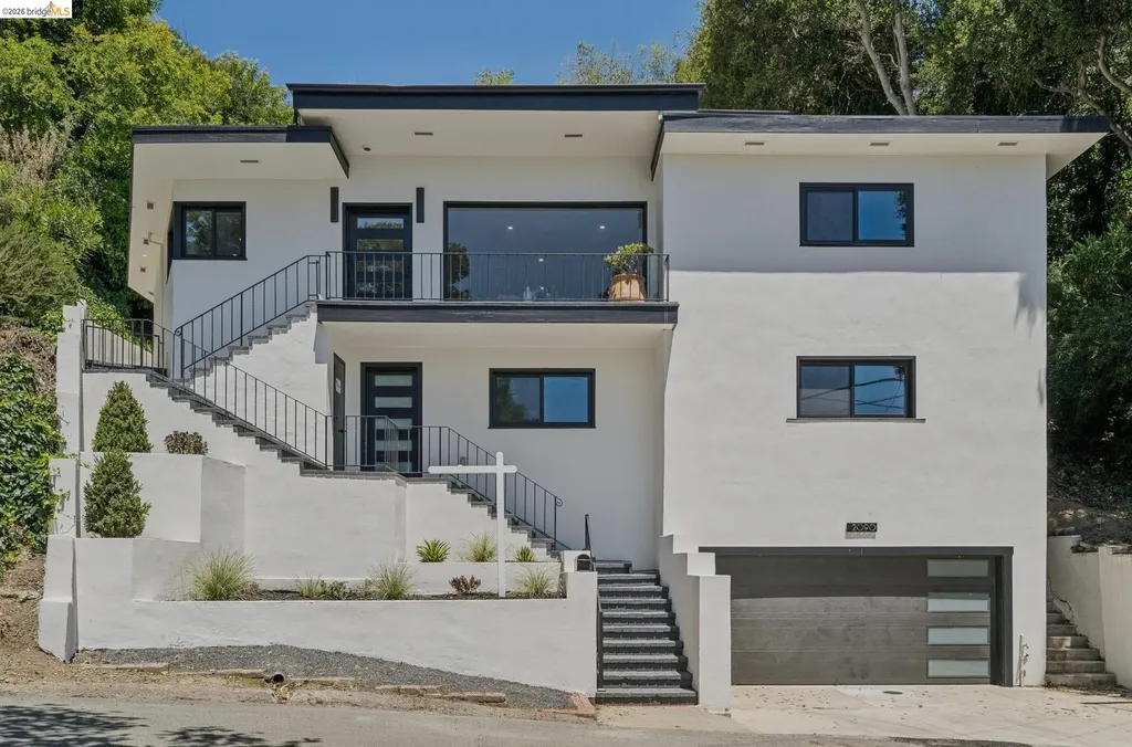 2090 Wrenn Street Oakland CA 94602