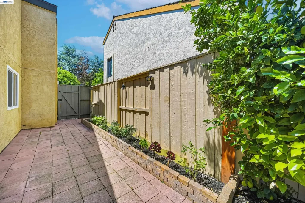 39610 Trinity Way Fremont CA 94538