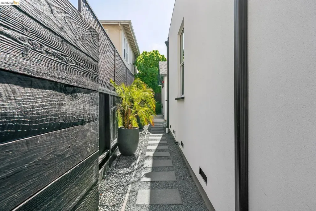 846 Adams Street Albany CA 94706