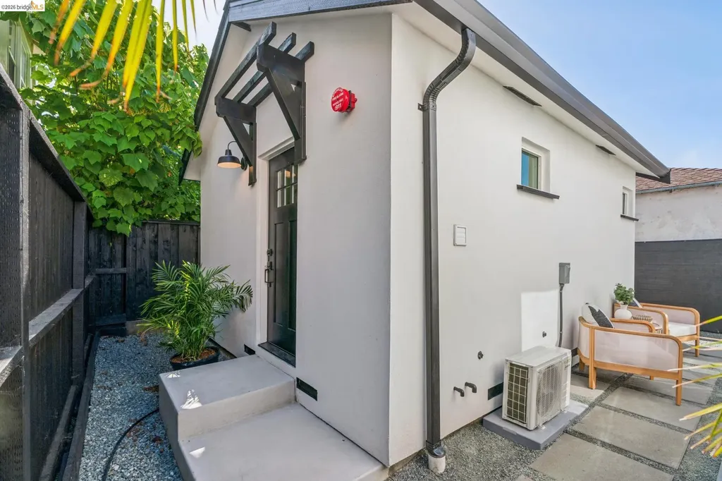 846 Adams Street Albany CA 94706