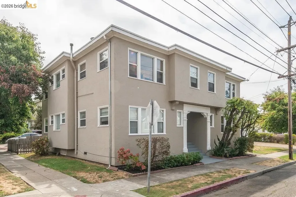 707 Aileen Street Oakland CA 94609