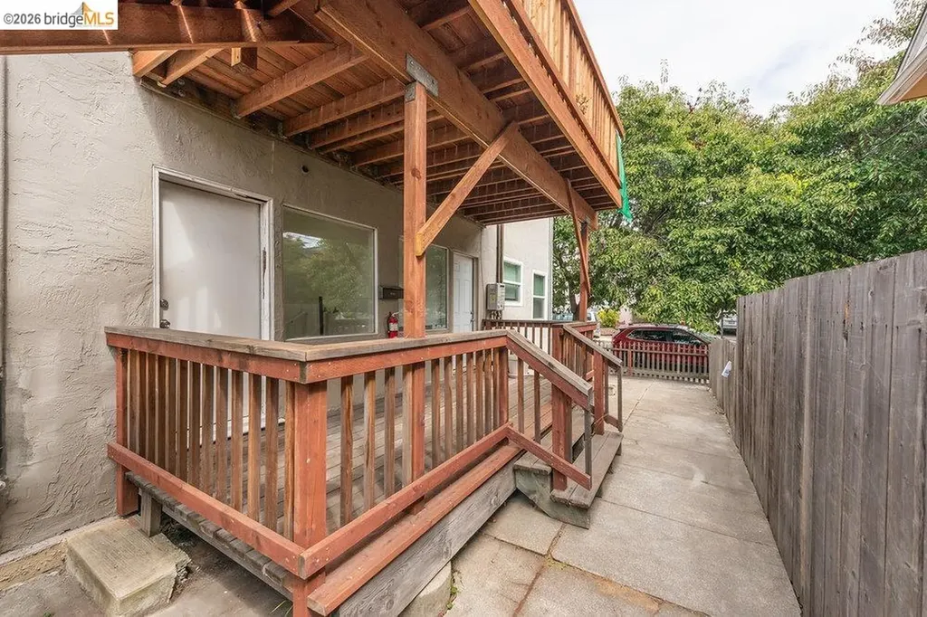 707 Aileen Street Oakland CA 94609