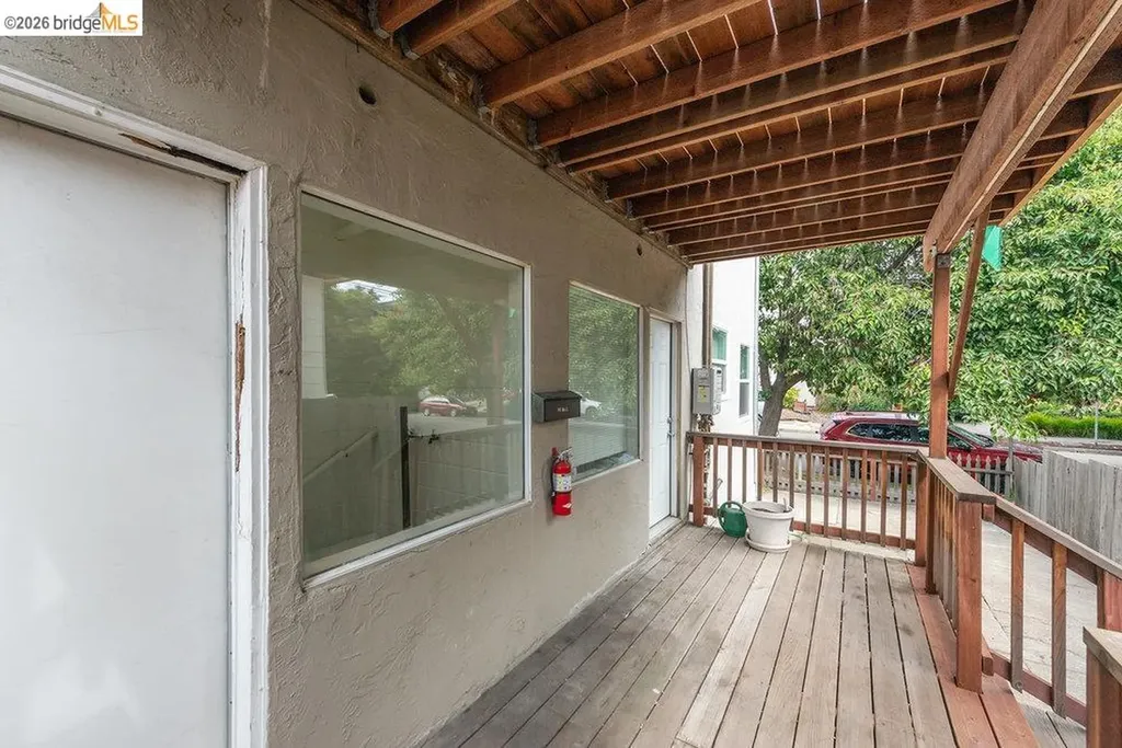 707 Aileen Street Oakland CA 94609