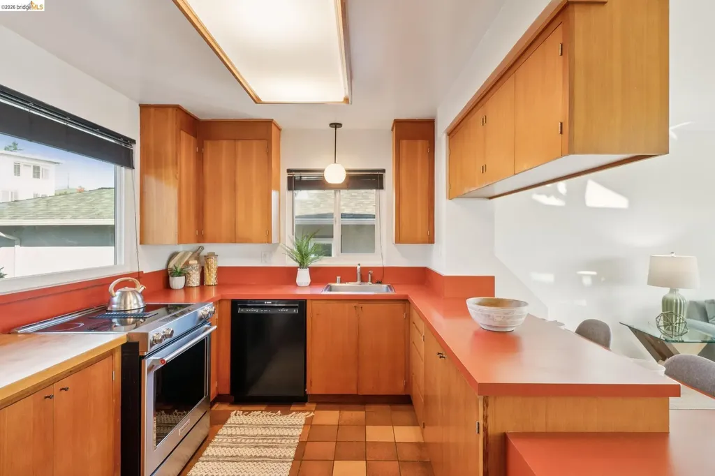 24 Arlington Avenue Kensington CA 94707
