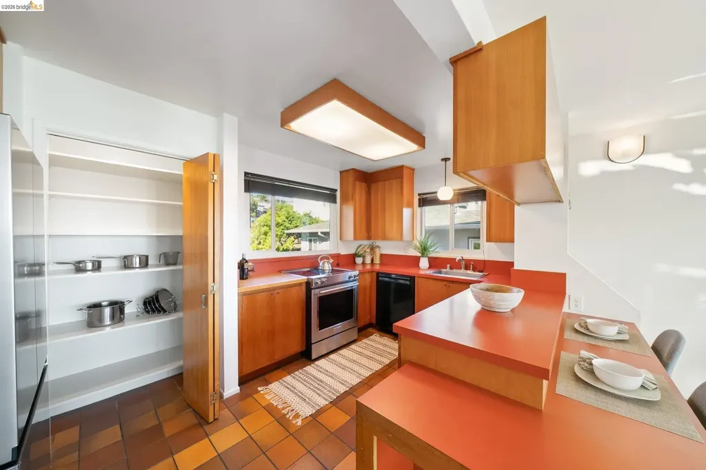 24 Arlington Avenue Kensington CA 94707