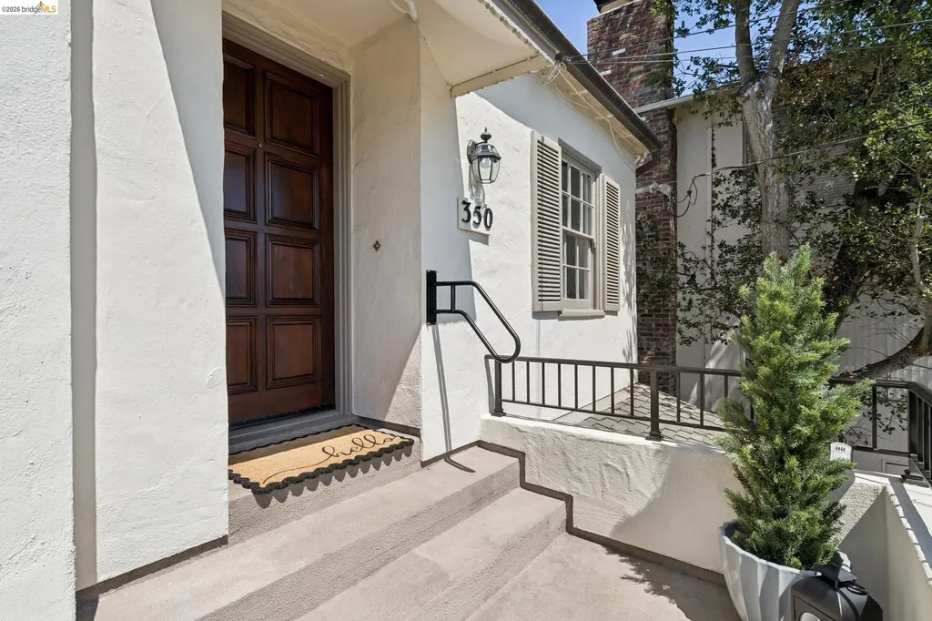 350 Florence Avenue Oakland CA 94618