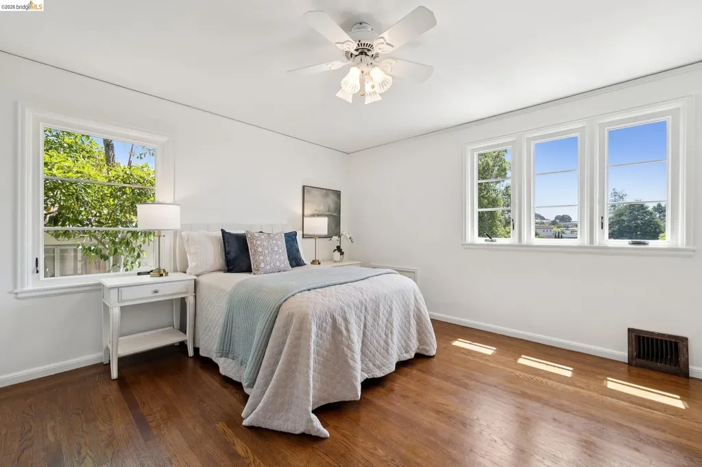 350 Florence Avenue Oakland CA 94618