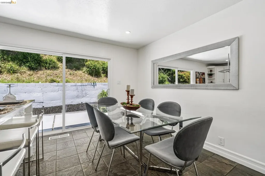 46 Elysian Fields Drive Oakland CA 94605