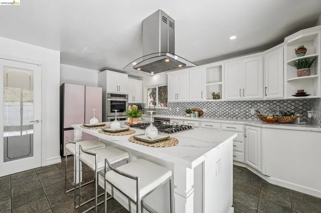 46 Elysian Fields Drive Oakland CA 94605