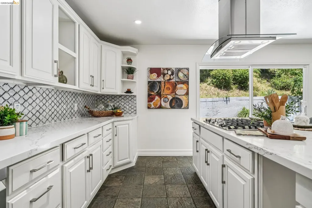 46 Elysian Fields Drive Oakland CA 94605