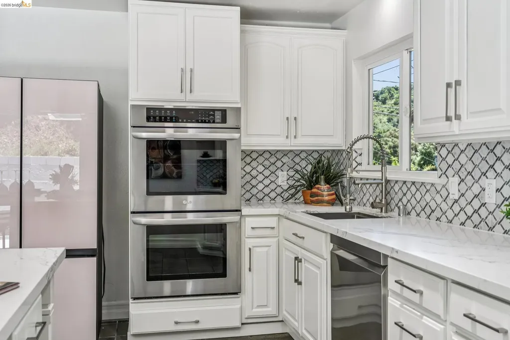 46 Elysian Fields Drive Oakland CA 94605