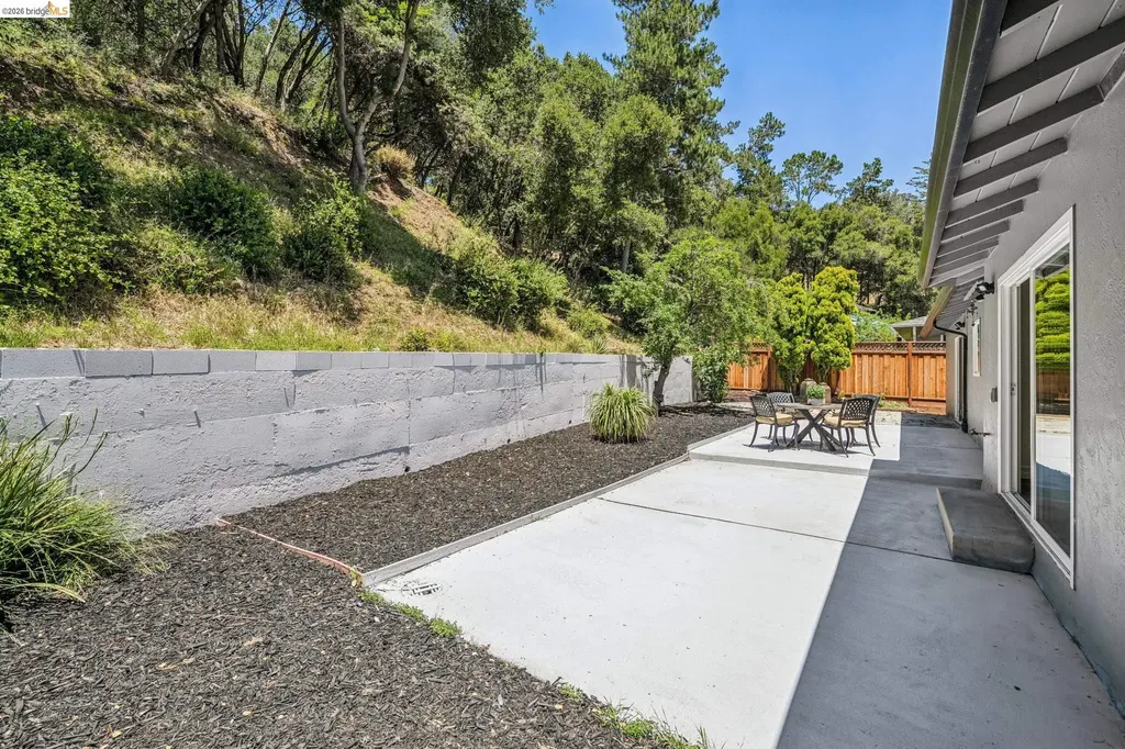 46 Elysian Fields Drive Oakland CA 94605