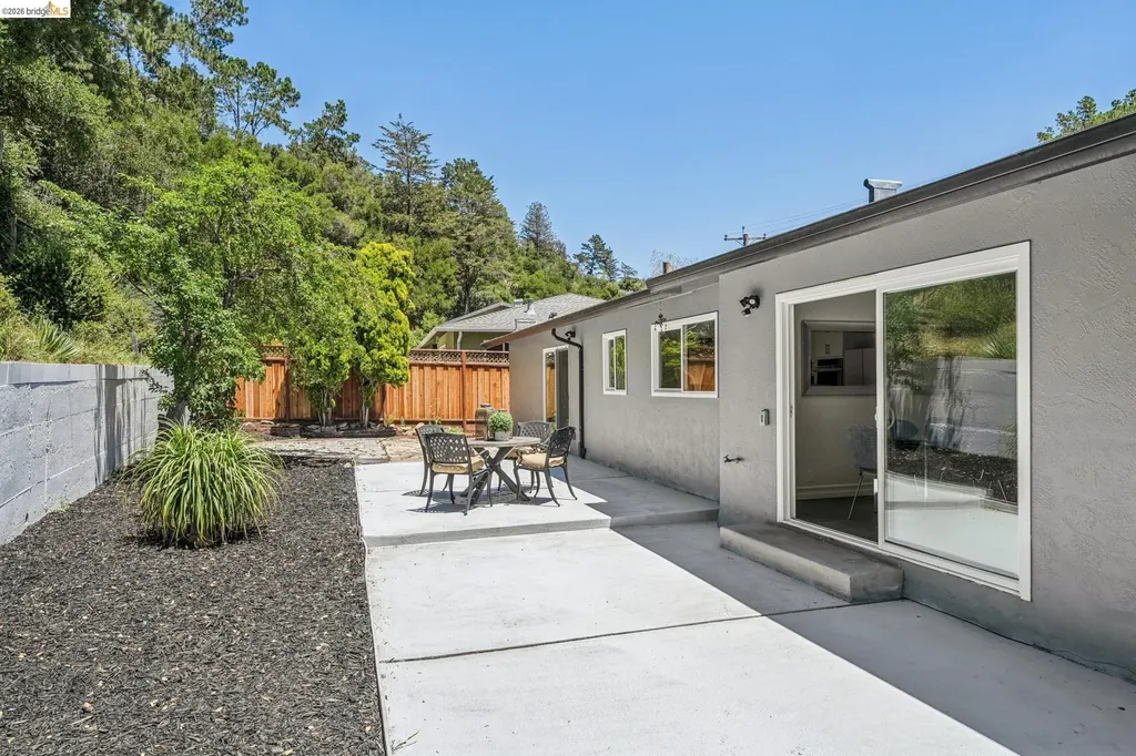 46 Elysian Fields Drive Oakland CA 94605