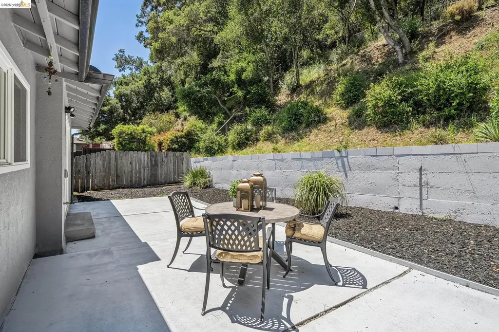 46 Elysian Fields Drive Oakland CA 94605