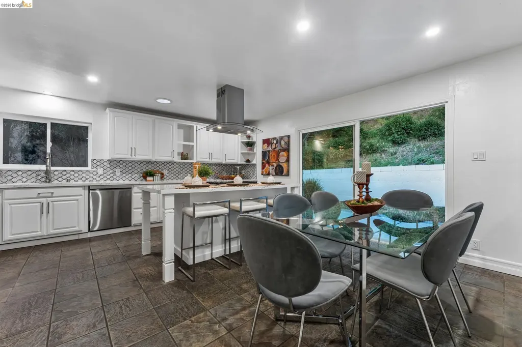 46 Elysian Fields Drive Oakland CA 94605