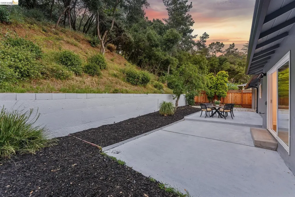 46 Elysian Fields Drive Oakland CA 94605