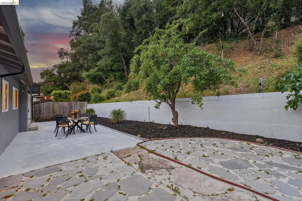 46 Elysian Fields Drive Oakland CA 94605