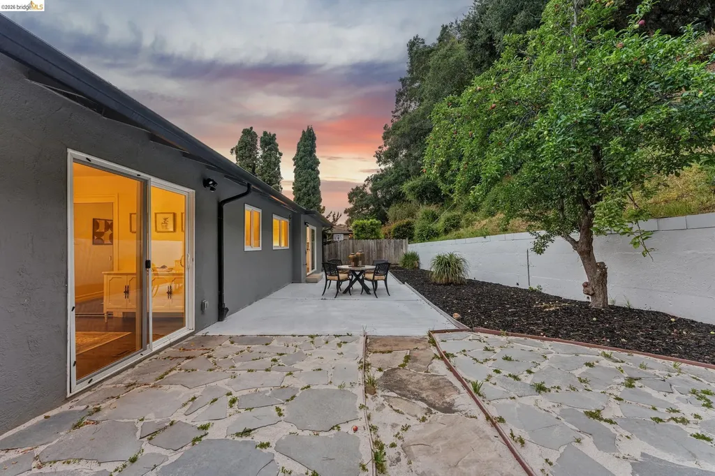 46 Elysian Fields Drive Oakland CA 94605
