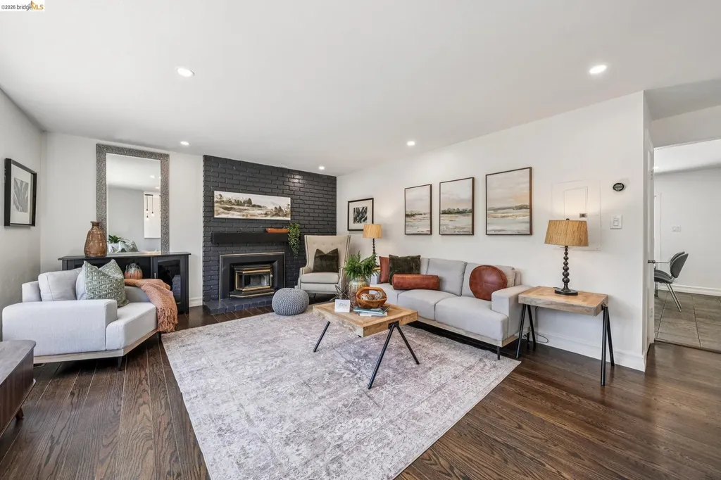 46 Elysian Fields Drive Oakland CA 94605