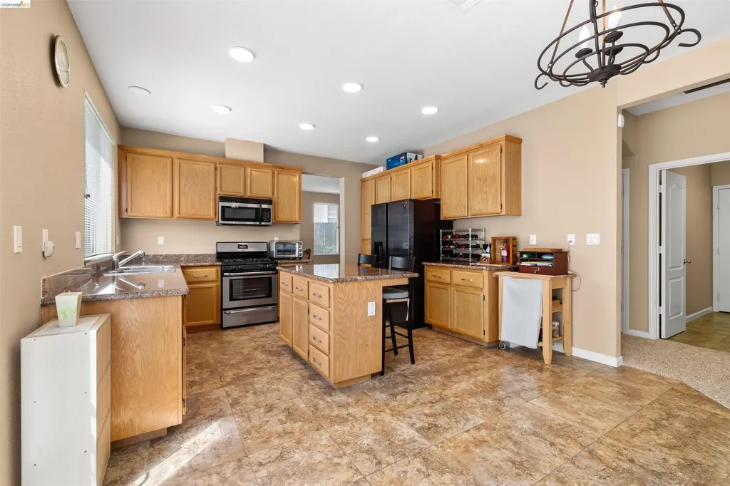 1900 Kern Mountain Way Antioch CA 94531