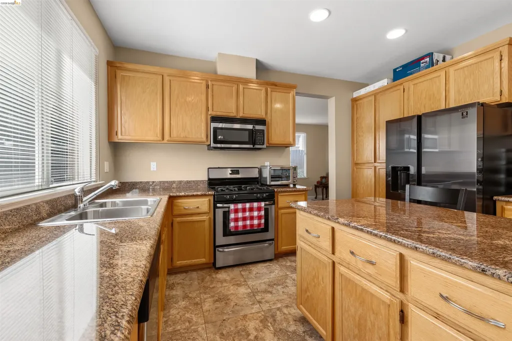1900 Kern Mountain Way Antioch CA 94531