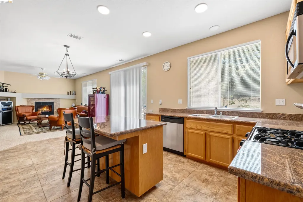 1900 Kern Mountain Way Antioch CA 94531