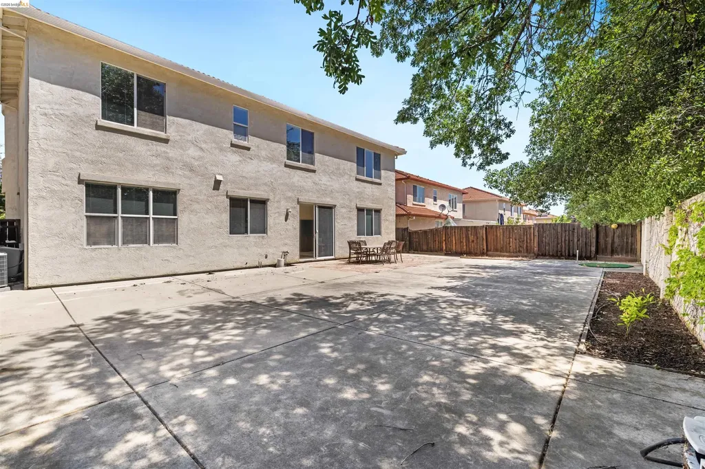 1900 Kern Mountain Way Antioch CA 94531