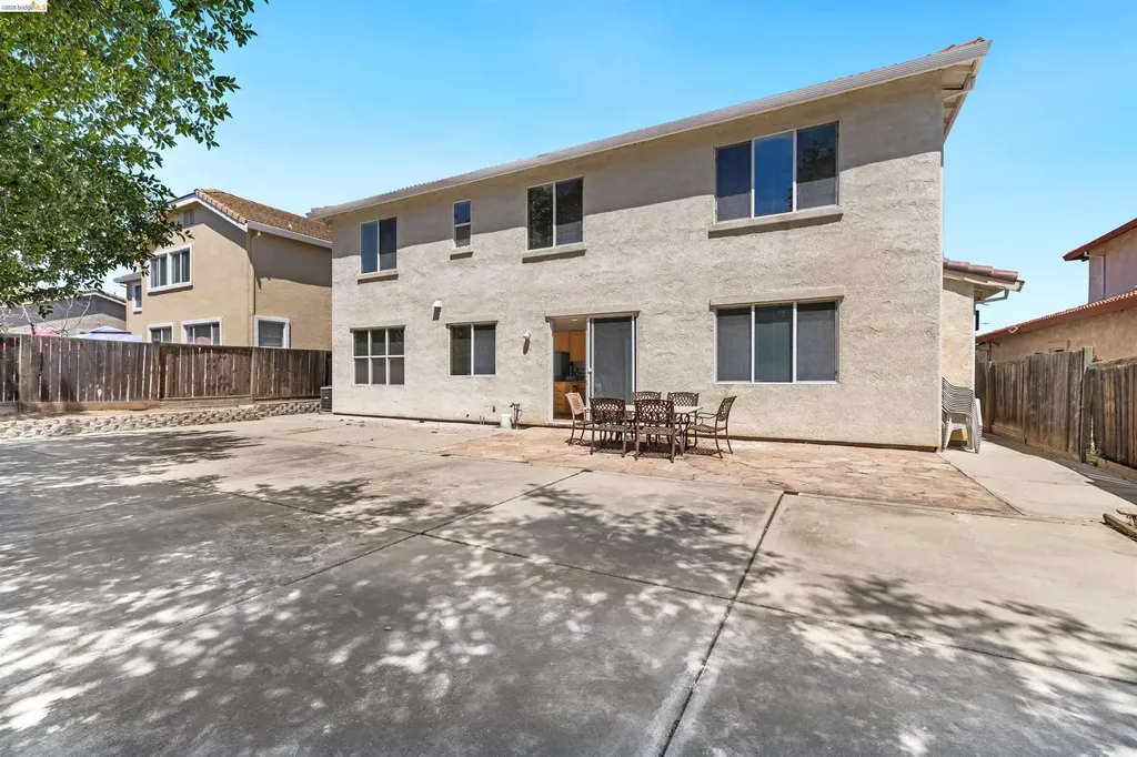 1900 Kern Mountain Way Antioch CA 94531