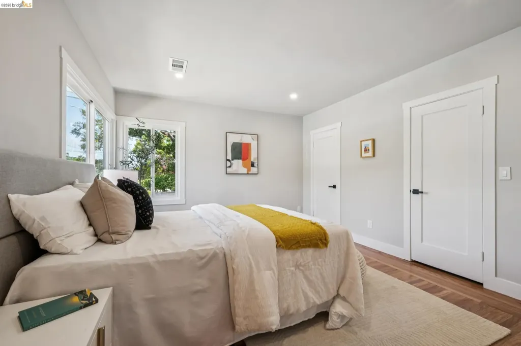 4376 39th Avenue Oakland CA 94619