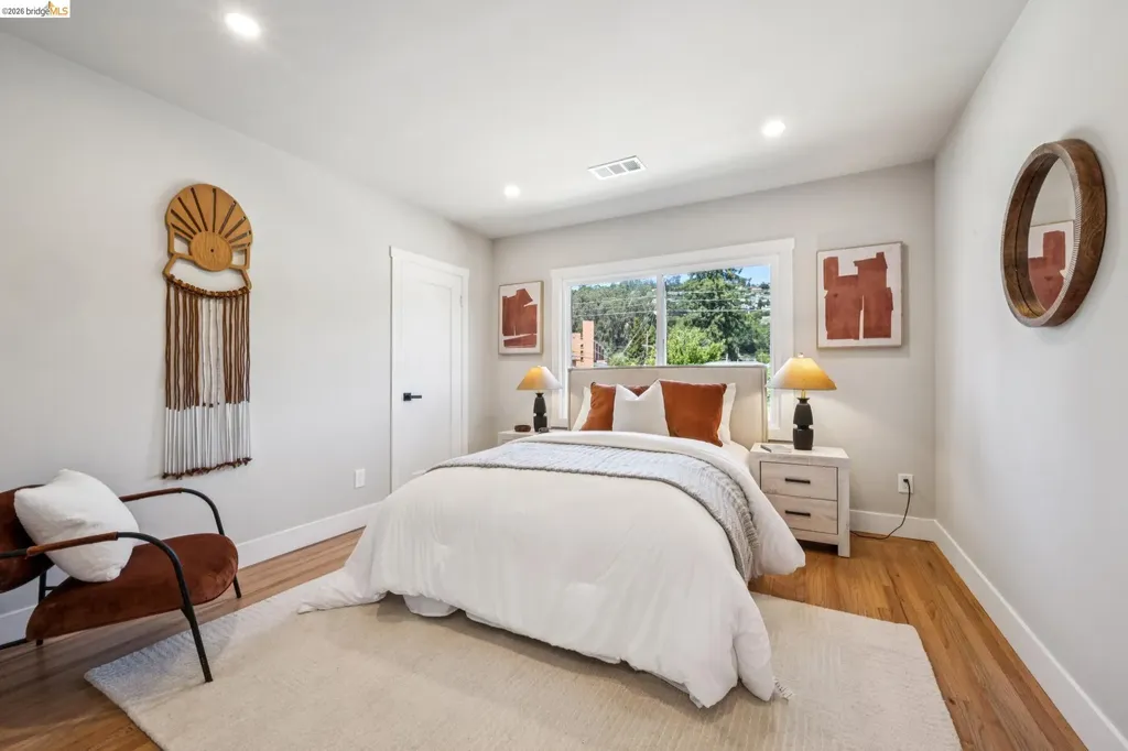 4376 39th Avenue Oakland CA 94619